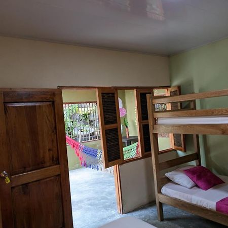 Sierra Kay Hostel Guachaca Eksteriør billede